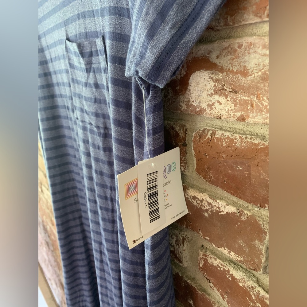 NWT LuLaRoe Carly - Picture 4 of 6